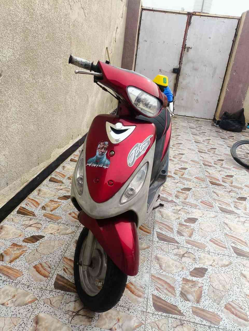 السلام عليكم دراجه للبيع صرلهه شهرين طالعه من الرمبه وصار ضرف واريد بيعهه مثل ما واضحه بل صوره كفرات تجار واكو اصل دراجه سلف وهندر ما مفتوحه تجي تخضهه  لي مصح السعر 750 وبيهه مجال قليل المكان العماره ابو رمانه خاص ما متواج ***********
