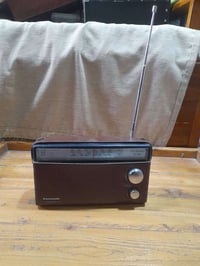 راديو قديم • جنطة