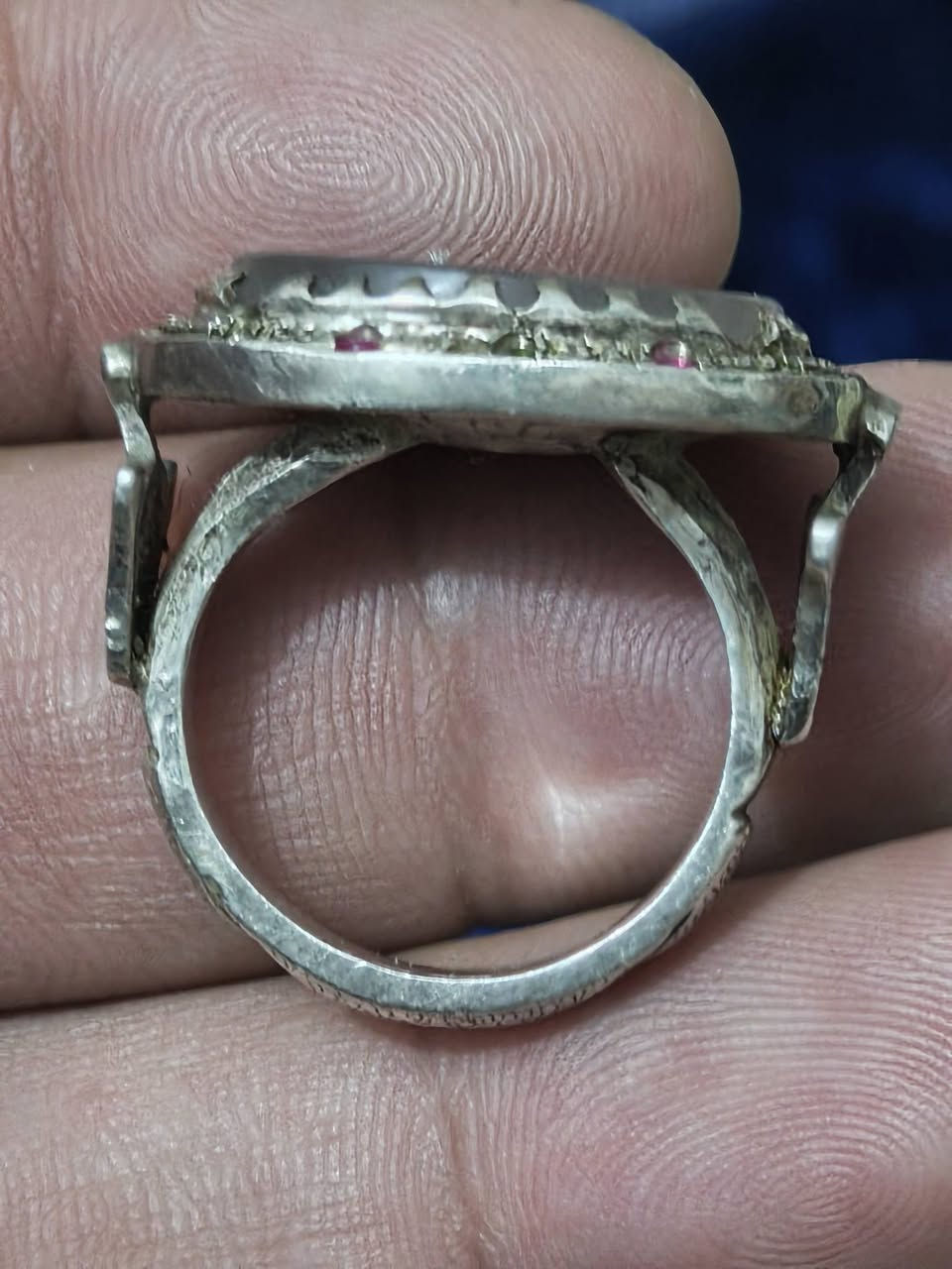 صياغة يدوية ثقيلة السعر 75 ألف مع التوصيل نهائي


**إذا كنت صاحب هذا الإعلان وتريد حذفه لأي سبب، رجاءا أرسل رسالة إلى الدعم الفني**