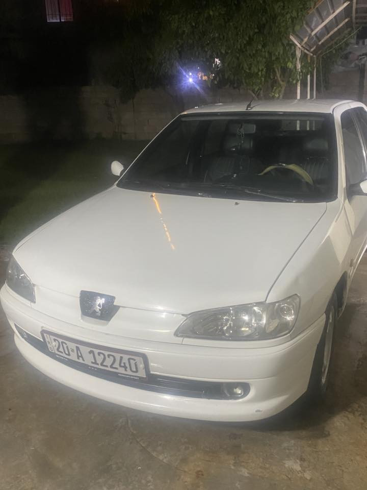 بيجو ٣٠٦للبيع سياره خير من الله الف متصرف عليها كهربائية كلها بلادي بسمي هزه جديده تبريد شغال مابيها نقص 
السعر٥٠
***********
