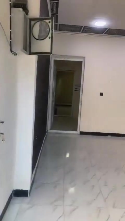 بيت للبيع في كركوك حي القادسيه حديقه السلام رقم مضمون موقع قادسيه2 خلف جامع الهدي سعر 32    مساحه 95م فول مواصفات سراميك سقوف مغربي موقع ممتاز جدا شارع عريض مصبوب مجاري خدمات فول خلف مدرسه الجماهير  مكتب عقارات العامري قادسيه المرور القديمة حديثه السلام ***********
