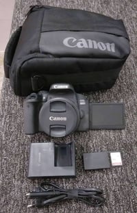 كانون 800D • نظيفة • نجف