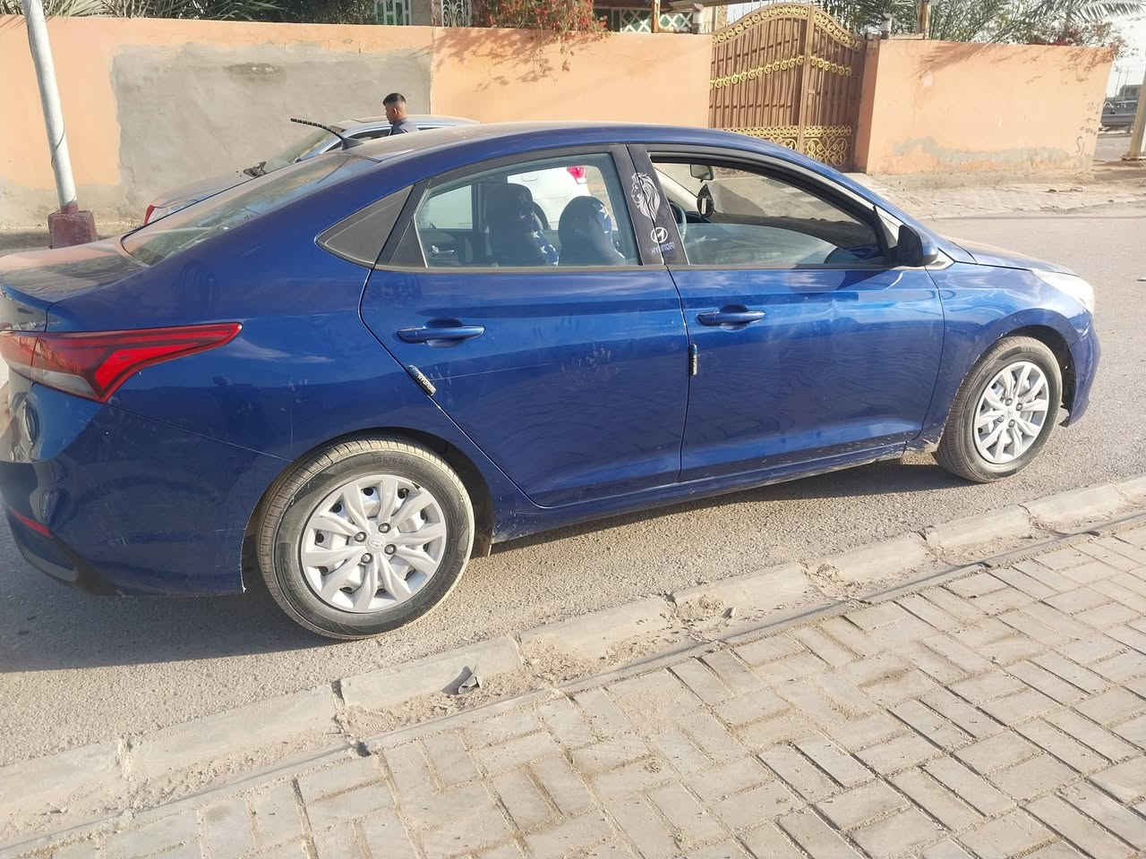 سلام عليكم سيارة هوانداي اكسنت معوقين موديل 21 امريكي محرك 1600 دبل حساس سنوية 28  بيهة قطعتين تبديل وشوية اثر صبغ جراد سيارة نظيف وجاهزة من كلشي تبريد شغال تحكم ستيرن كهربائية كلها نظيف تخم تاير جديد ماتنساهة من البانزين ما تصرف سيارة اقتصادية وحلوة مال جناي الاستفسار على هذة الرقم *********** مكلف بنشر
