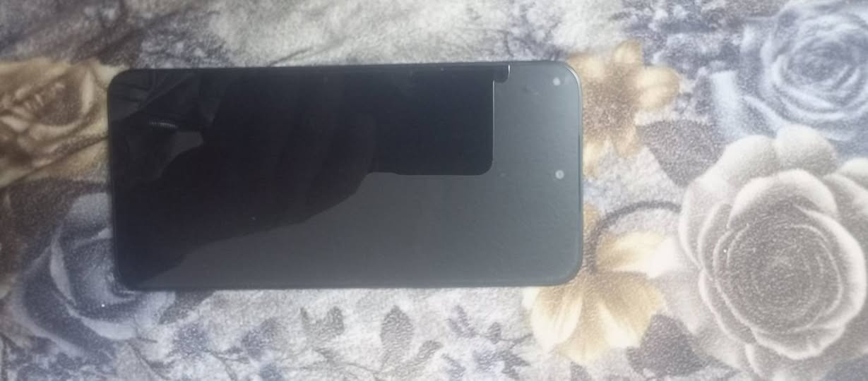 السلام عليكم تلفون POCO M7  جديد فتح كارتونه ذاكره 256 داخليه 8 معالج 8 كامره 50 ميكه بكسل جديد جديد رايده 200 عنواني الشعب منطقة الثعالبه بجانب محطة وقود الصمود رقمي ***********
