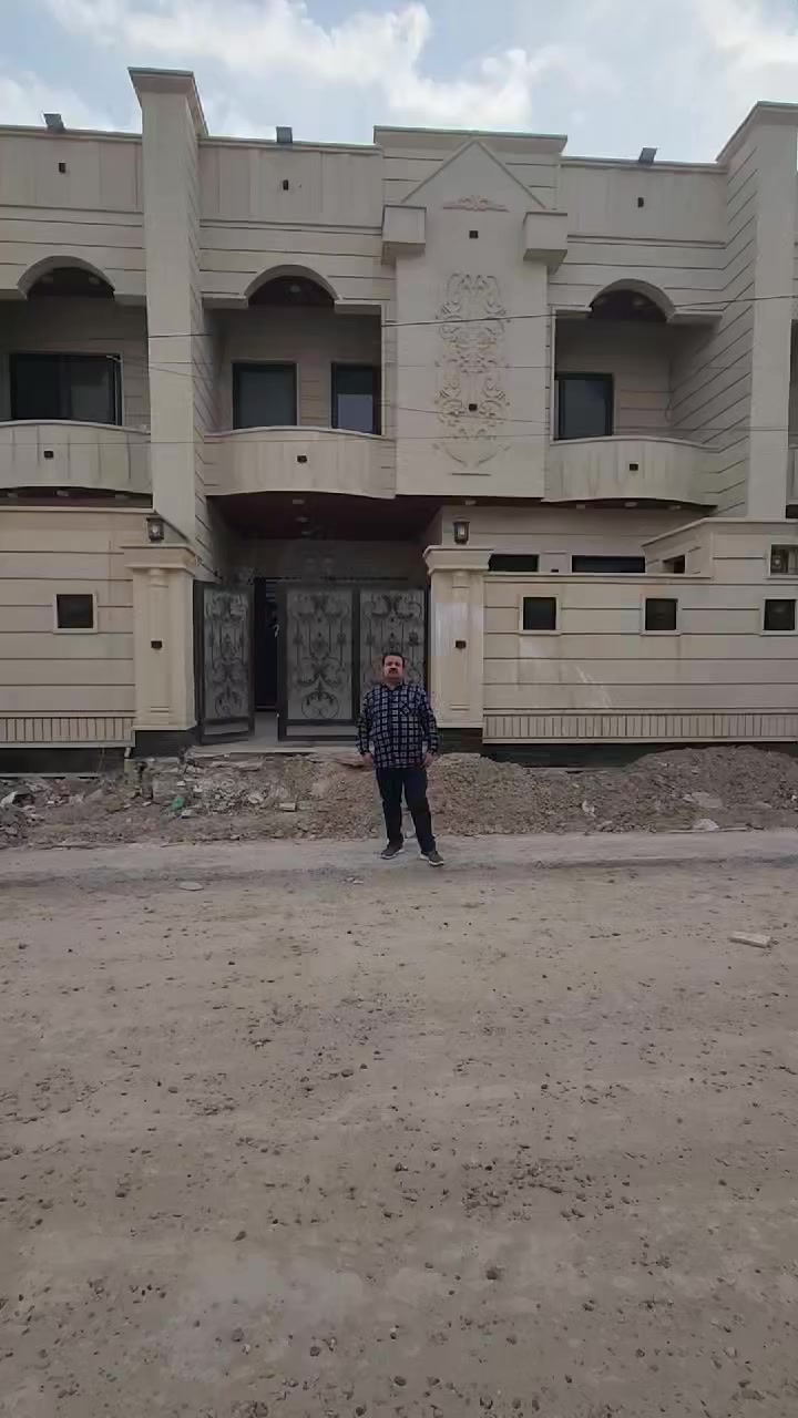 بيت للبيع تكريت الظباط من ارقى مكان للسكن المساحه ٢٠٠ متر اربع غرف نوم مطبخ هول استقبال حجر فول السعر ١٩٥ وبي مجال للاستفسار ***********
