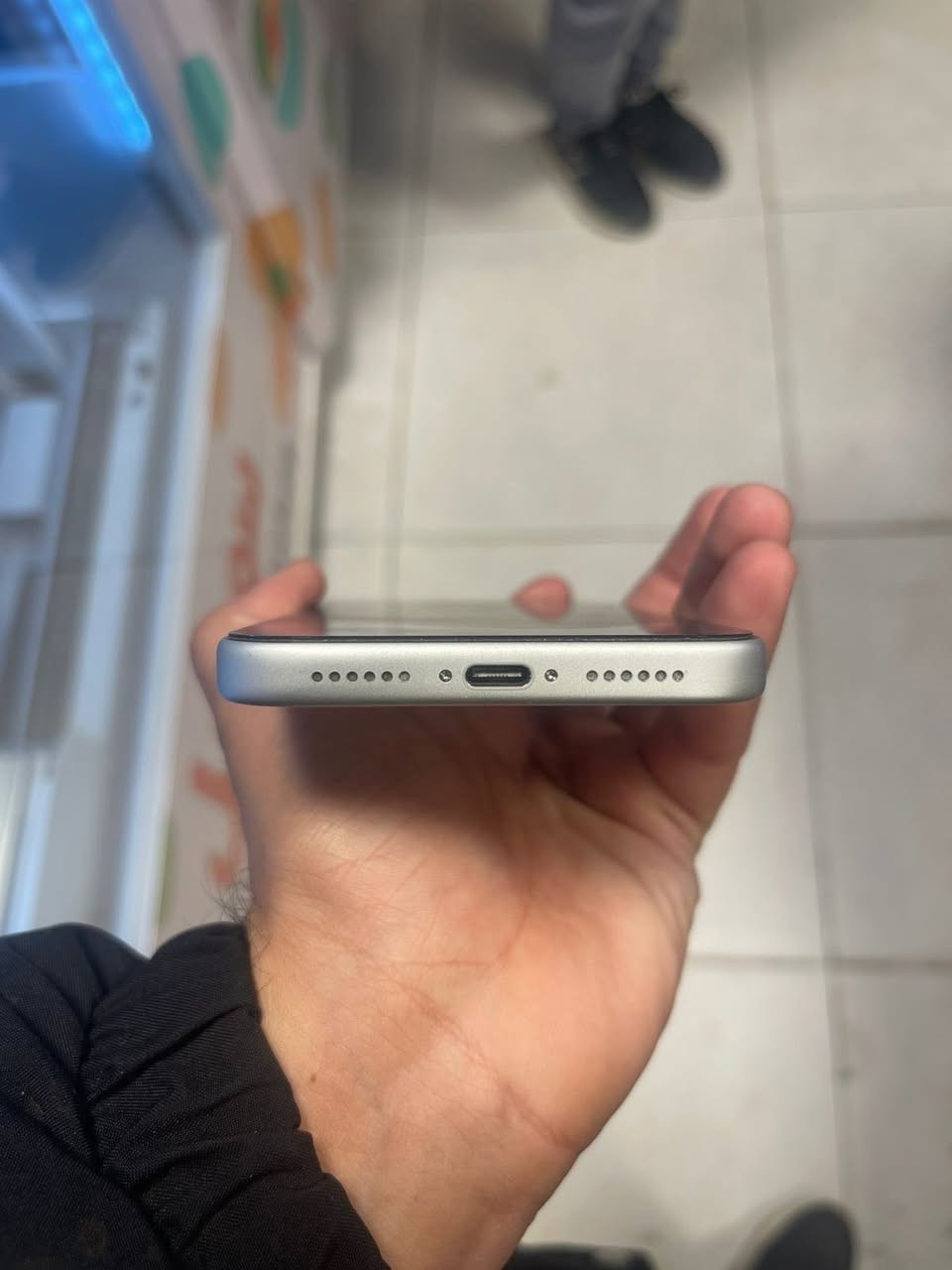 سلام عليكم 17 برو ماكس شريحه الكترونيه مشحون 22 مره بعده بلضمان بطاريه 100 السعر 1725 بي مجال مكاني بغداد حي اور ***********
