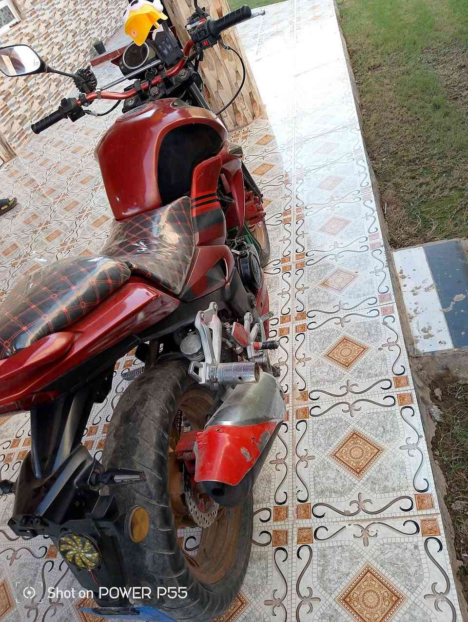 سلام عليكم دراجه سايم بطح موديل 17 دراجه كامله مابيه اي نقص اوراق كامله حته كمرك مدفوع تجي تفحص وتاخذ سعرها 800الف وبيها مجال***********
