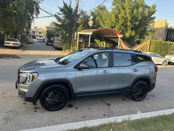 السلام عليكم
جمسي تيران بلاك توب SLE 2023 ماشيه 24 الف ميل الضرر ربع جاملغ خلفي فقط بدون دواخل وتصليحه درجة اولا وبارد جوه باب الخلف باب الصدر وممبين نهائي
والباب الخلفي انطخ هنا شي بسيط واضح بصور 
ايرباك تكمه فقط 
بجم كبس برغي مامفتوح بي هوه والمحرك والكير
كل كهربائياته مكفوله
بانوراما
رادار 
تشغيل عن بعد
شاشه كاربلي
مودات قيادة
كرسي السائق هزاز تنبية 
تنبية على الزجاج الامامي 
نقطه عمياء
اوتوبريك 
جنطه كهرباء
تبريد قطعتين ثلج
السياره بعد احلى من الصور اي نقص مابيه 
مكانها بغداد السيدية
*********** 
السعر 225 $ورقه 
رقم اربيل بأسمي سنوية وهزه جديده
