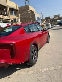 كيه K4 مديل 2025 نص مواصفات ماشيه 18 كيلو سياره حادث كدامك صبغ فقط بني...