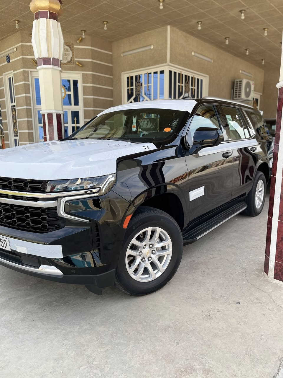 السلام عليكم
لبيع تاهو 2024 فئه LS خليجي 
مكفوله كفاله عامه من الصبغ والبارد 
مغلفه السياره PPF
رقم بغداد تحويل مباشر 
المواصفات 
شاشه 
بصمه 
ثلاجه 
كامره 
كراسي كهرباء 
هند بريك بصمه 
معروفه مواصفات LS
مكان السياره بغداد 
ماشيه (33)KM
السعر (500) وبيها مجال 
الاتصال ***********
