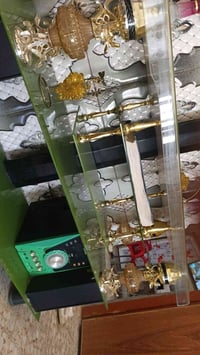ميز شاشة • طاولة • للبيع