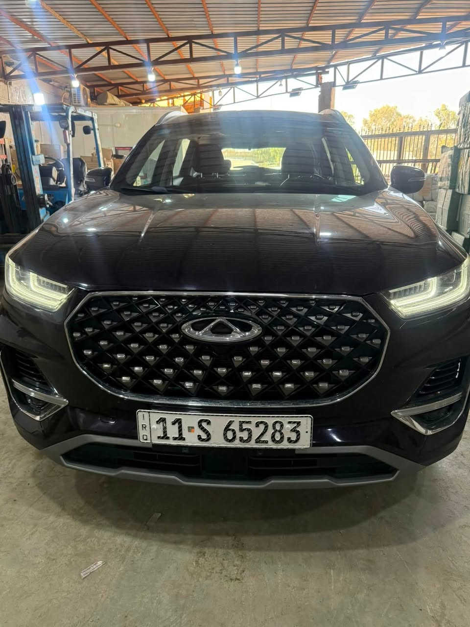 � للبيع شيري تيكو 8 برو (Chery Tiggo 8 Pro)
📅 موديل: 2022
⭐ الفئة: Comfort
⚙️ المحرك: 2.0 تيربو
🔄 القير: أوتوماتيك 9 نمر
🎨 اللون: بيتنجاني
📍 الموقع: (بغداد جسر ديالى القديم)
***********

المواصفات:
✅ محرك 2.0 تيربو بقوة 200 حصان
✅ شاشة معلومات وترفيه كبيرة
✅ كاميرا خلفية
✅ تشغيل بصمة (Keyless Start)
✅ دخول ذكي (Keyless Entry)
✅ مثبت سرعة
✅ مقاعد قماش
✅ ويل ألمنيوم 18
✅ السيارة نظيفة جداً وجاهزة للاستخدام وبعدها بضمان الوكالة وسيرفس كامل بيها
