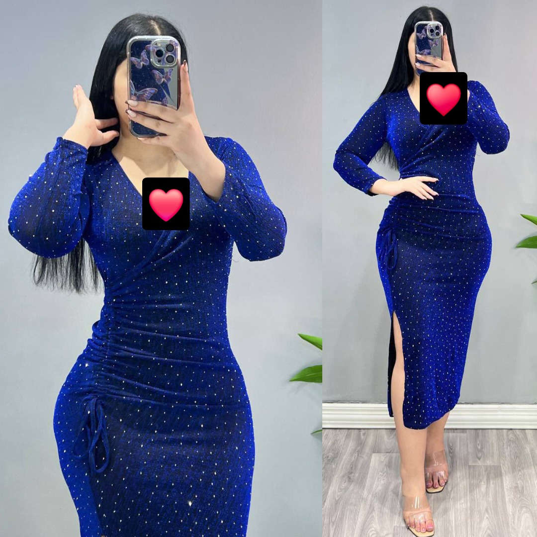 ✨ إطلالة العيد والمناسبات تبدأ من هنا ✨

فستان أنيق بتصميم راقي ولمعة ناعمة يخطف الأنظار 🤍
فستان أنثوي مرتب مع فتحة جانبية تعطيك إطلالة فخمة ومميزة في العيد 💕

قماش سلفر ستريتش بلمعة مرشوش ستراس 🤍

القياسات : فري سايز يلبس من وزن 50 ألى وزن 85 كيلو قماش مطاط ✔️ 

السعر  ١٨  الف 
🚘يوجد خدمة توصيل لجميع محافظات العراق ٤ الاف🚘


**إذا كنت صاحب هذا الإعلان وتريد حذفه لأي سبب، رجاءا أرسل رسالة إلى الدعم الفني**