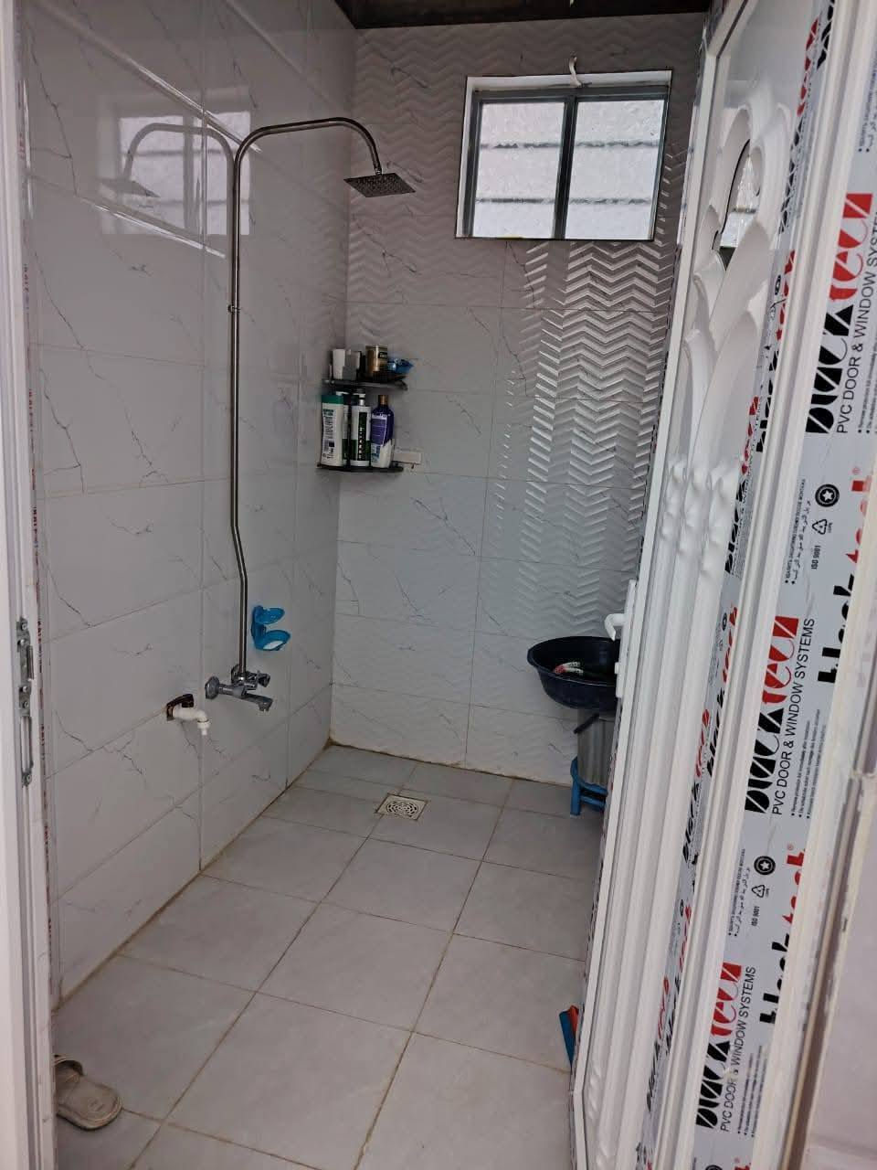 دار سكني كرت  قرار 25   سكني حي سماح على شارع 20 قرب بازيخانة المشاعل  موقع مميز مساحة 100 متر 
يتكون من غرفة وهول وستقبال ومطبخ وصحيات وبيتونة وكراج
الاستفسار انتصل عل أرقام 
السعر (53) مليون وقابل للتفاوض
***********
***********
مكتب قصر الريان حي عدن شارع التنانير قريب عل صيدلية
