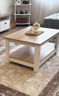 طبلة عمل • ميز تلفزيون • اثنين