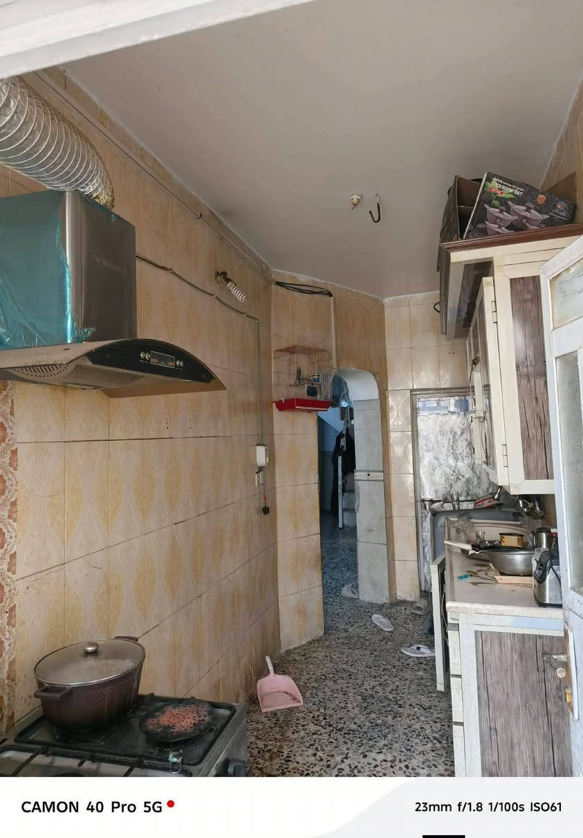 بيت للبيع مساحه ١٠٠ متر طابو صرف
حي ميسان قطاع ٢٢

طابقين الاول صب الثاني شيلمان 

الطابق الاول غرفه وصاله ومطبخ وستقبال 

وصحيات داخليه وخارجيه ومكشوفات 

الطابق الثاني غرفتين وصاله مفتوحه

السعر  ١١٥ مع مجال 

ملاحظه البيت حاليا فارغ 

ومجاور شارع كيات 

عنوان المكتب حي ميسان شارع الكيات قبل تقاطع شارع بوريات ( مكتب الخالدي للعقار )

استفسار اكثر او الاتصال

 *********** يوجد واتساب 

*********** يوجد واتساب 

ادخل على الرابط التالي واطلع على عروض حي ميسان

https://www.facebook.com/groups/392370572858358/?ref=share_group_link

