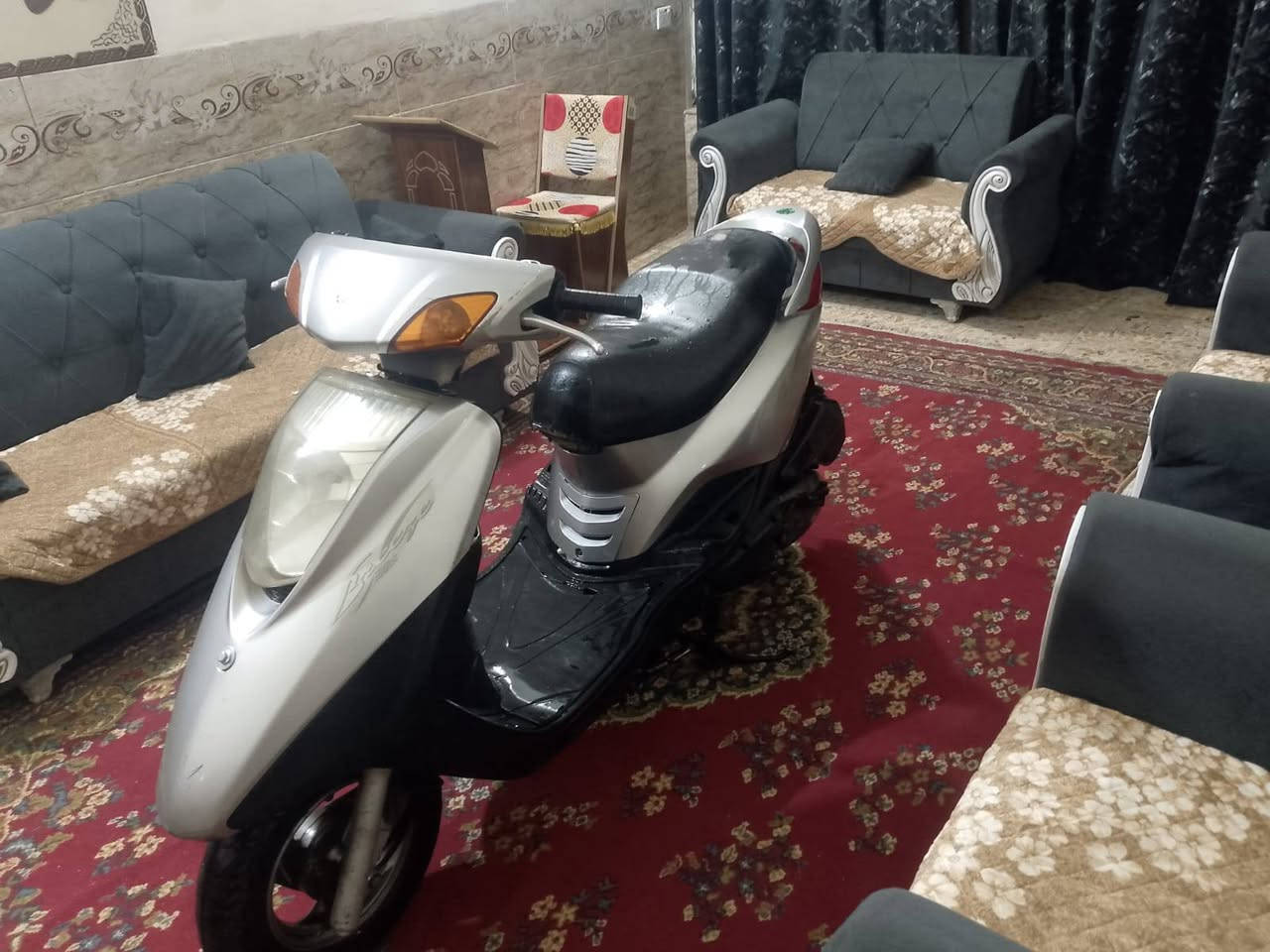 سلام عليكم بريز للبيع كفاله عامه مكينه بلاديه جيب فيتر وياك وتعال دراجه اوراق موجوده دراجه شرط شلعه معدل كفرات بلادي مكاني زعفرانيه نهايه اربع شوارع
سعر 750 وبيه مجال حك جيه رجاءء لمو شراي ليكسر بسعر 

***********
