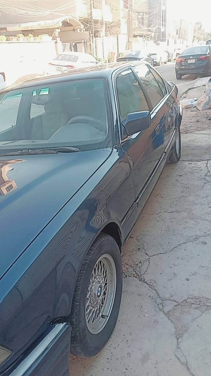 للبيع او مراوس بأقل من سعرها 

سلام عليكم سياره 740 بس شادين مكينة 30,,6سلندر وسيارة فول/1/1 الاخير دبل جام دبل جكمجه كشنات كهرباء دبل ايرباك بردات 3 بلاد رقم بغداد دولي  موديل 93 سعر 53وبيها مجال للطيبين العنوان بغداد حي الجهاد وسياره عليها طلب 15ورقه الراعي شرعي ينزل من سعر سيارة *********** بغداد, العراق
