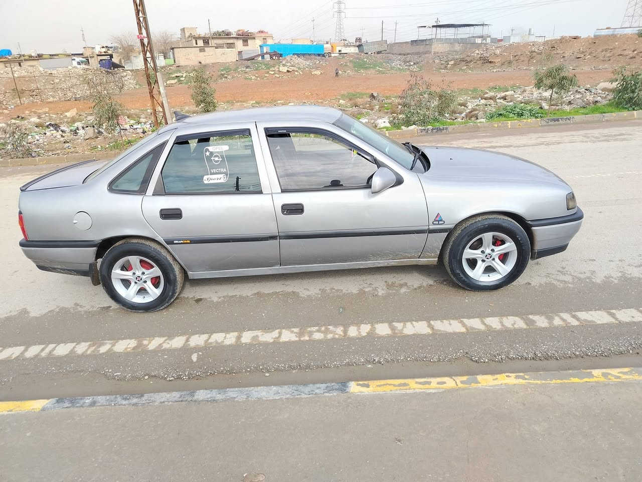 السلام عليكم فكتراه.موديل.92 حجم 16 محرك وكير بشرط شرط التحويل كربون بنزين بيها مصبوغه سقف جاملاقات جماليه بدون معجون راقم دولي سنويه 30 جيد كهرباء كلها شقاله العنوان موصل جانب الايمن قرب الهزه المرور *********** الاسيا ***********.السعر ٤٣
