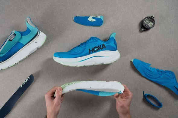 🔥 Hoka Clifton 10
هذا الموديل واحد من أخف وأريح أحذية الركض الي نزلت هالسنة، يمشي وياك من المشي الخفيف للركض الطويل بدون ما تحس بثقل أو ضغط على الكاحل.

✔️ توسيد ناعم يمتص الصدمات
✔️ وزن خفيف بشكل يخليك تنسى لابسه
✔️ نعل هندسي يعطيك ثبات بكل خطوة
✔️ تصميم شبابي يخبل ويكدر ينلبس حتى للدوام أو الجيم

والمفاجأة؟
السعر مناسب و‍الموديل ما تلقاه بكل مكان… بس موجود عدنا حصريًا بـ Trendy Sneakers 👟

متوفر ب 7 الوان 🙏

🚚 توصيل لكل محافظات العراق
🎯 جربه… وخلّي راحتك تتكلم

للطلب والاستفسار مراسلة الصفحة أو الاتصال: ***********
