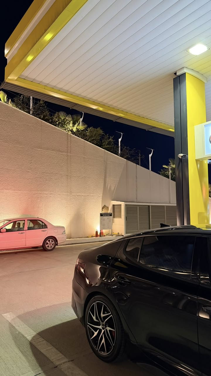 (بيع او مراوس مع جارجر gt )
كيا سيتنكر 2023 
جيتي لاين 
فول الفول 
السياره بدون حادث فقط بيها كلير امريكا جاملغ خلفي فقط وبيها كارت ع بنيد سياره بدون ايرباك (بدون حادث)
سياره نظيفه مابيها نقوصات 
مواصفاتها 
بنوراما 
ستيرن هيتر 
تدفئه كشنات
رادار امامي 
رادار خلفي 
كامره 
تحكمات ستيرن 
نقط عمياء 
رادار بالمري 
ماشيه ٧٠ الف 
محركها 2.5تيربو 
307hp 
فورويلAWD
مكان سياره سليمانيه 
سعرها 215وًبيها مجال 
رقم تلفوني ***********
