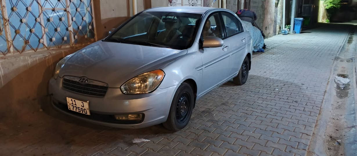 السلام عليكم للبيع اكسنت 2009 محرك 1600
ماشيه 124
شاشه
لايت زنون 
جام كهرباء 
السعر 92 وبيها مجال 
مكلف للنشر 
رقم صاحب السياره ***********
