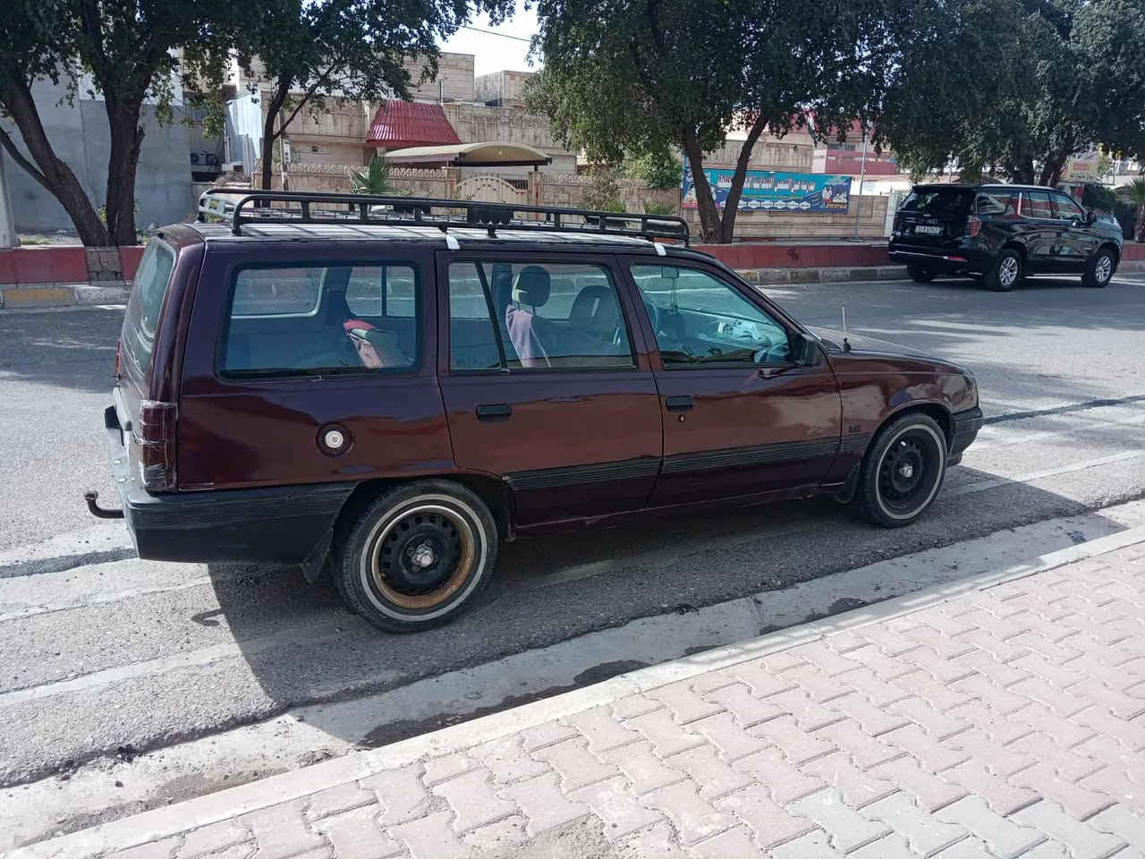 سلام عليكم اخوان للبيع اوبل كاديت كركوك مشروع وطني لحد 2028 موديل 91 صبغ عام لجماليه كهربائيات كامل تدفئه شغال محرك بي خيط بخار. سعر 26 وبيه مجال لطيبين مكلف بنشر رقم صاحب السياره *********** لتواصل
