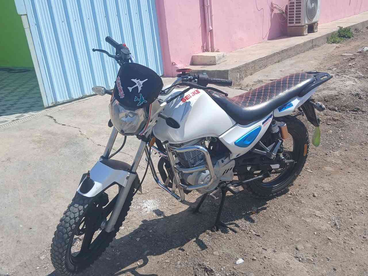 مراوس شعندك نزل سنكي موديل ١٥ نضيف مابي اي نقص


**إذا كنت صاحب هذا الإعلان وتريد حذفه لأي سبب، رجاءا أرسل رسالة إلى الدعم الفني**