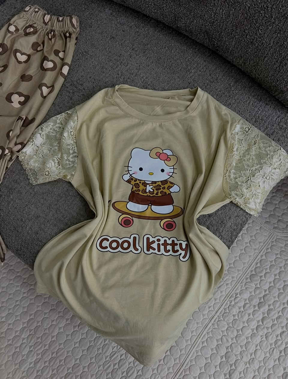 دلال العيد✨💛رجعت كيتي بموديل العيد🥹
الخامه قطنيه متلزك عالجسم يجنن باللبس
السعر 18000 فقط
القياس يلبس من وزن 40 الى وزن 75
_______________ التوصيل 5 لجميع المحافظات


**إذا كنت صاحب هذا الإعلان وتريد حذفه لأي سبب، رجاءا أرسل رسالة إلى الدعم الفني**