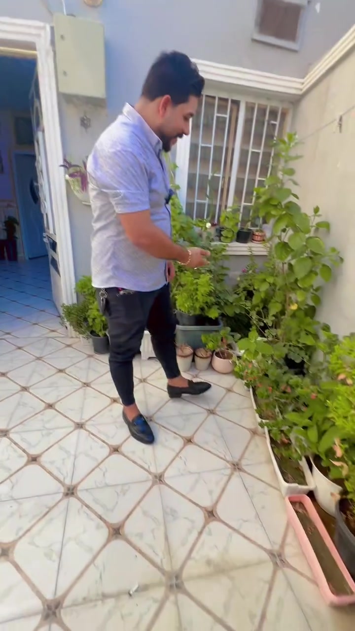 ياالله 🤲🏼
يعلن مكتب عقارات علي قحطان الخفاجي 🏘️
عن دار مساحه ١٠٠ متر طابو زراعي سند ٢٥
الموقع بابل الحله الشاوي نزلت العيد قريب ع الشارع 
خدمات كامله تبليط مجاري خط ذهبي 
باقي التفاصيل داخل الفديو 
#ملاحظه (كلشي متوفر بلمكتب بيع او شراء )
📍موقع 
المكتب بابل الحله سيف سعد قرب العلوه 
عندك عقار للبيع او ايجار او استثمار أتفضل 📞
***********.       متوفر واتساب 
***********.         متوفر واتساب
