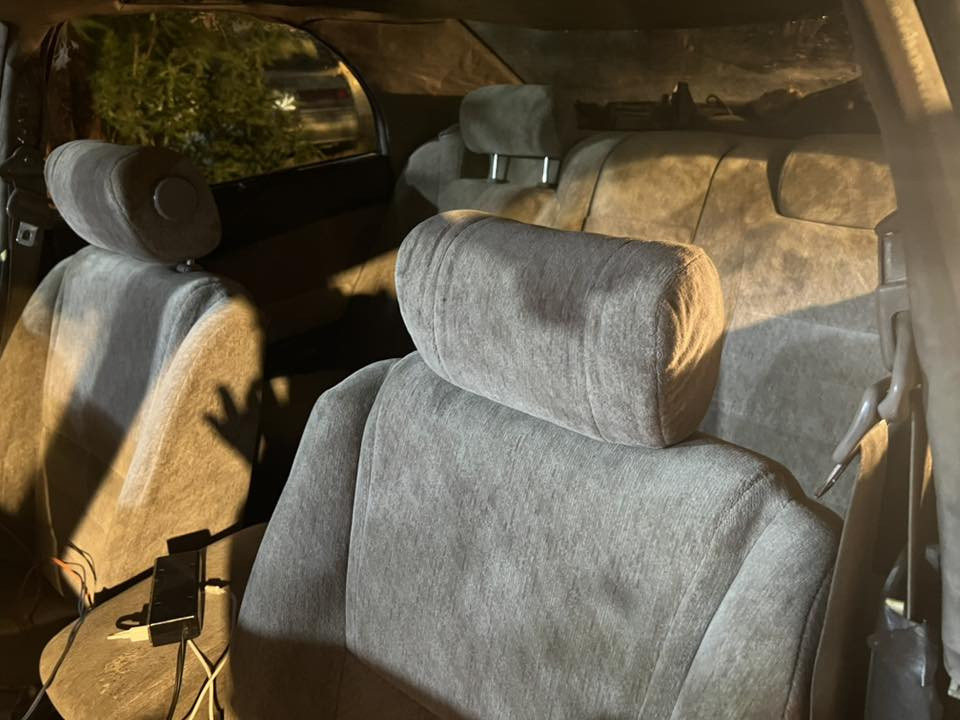 سلام عليكم سياره بطه مكينه ٢ ونص مكينه وكير مشروطات كصه بيه السياره قماره  رقم ديالئ هاي واضحه بل صور  السياره  راعيه بغداد السعر ٢٥ وبيه مجال رقم التليفون *********** مكان نجف مشخاب
