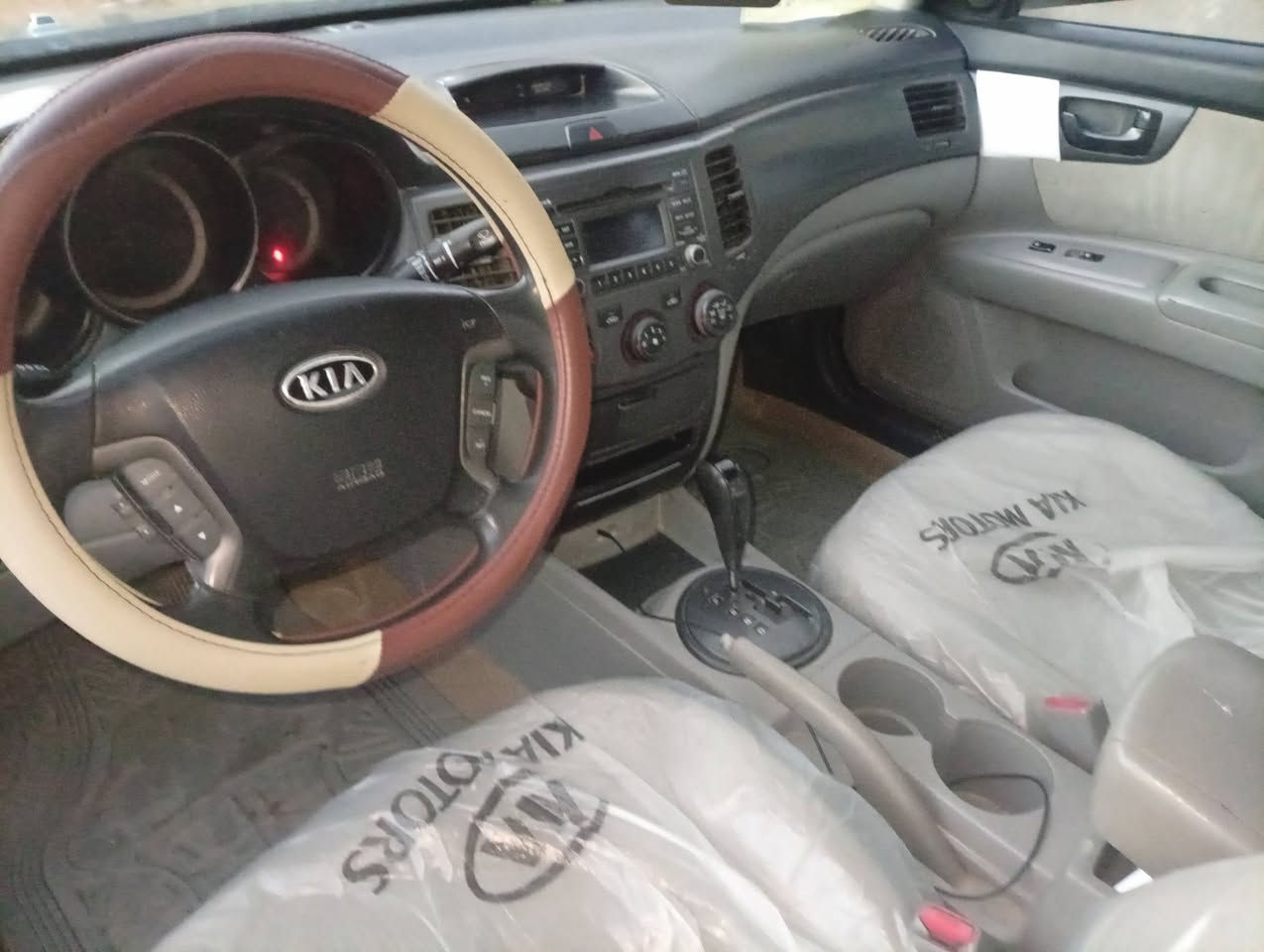 السلام عليكم ورحمه الله وبتمه موديل 10 وارد أمريكي رقم بغداد السياره كلش حلوه مكينه وكير وحداديه خير من الله ترهم قسط او نقد الاستفسار الاتصال على الرقم ***********
