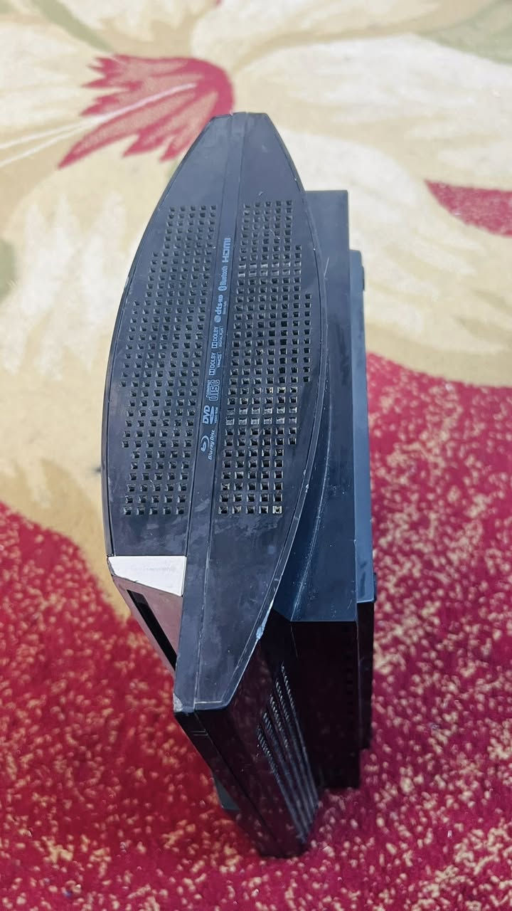 بلي 3مهكر. بيه تلاث العبات بيس وسيارات وحرب
نضافه 80/100 
ملحقات ماوياه ابيعلك بس بلي شغال وعلى الفحص 
مكان نجف حي الشهداء 
تواصل على واتساب ***********
