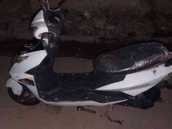 دراجه شحن سكنس للبيع حجم كبير ماناقصها اي شي غير بس السبايدر الوره كلشي شغال بيها 6باتري اكبار السعر 350وبيها مجال قليل ..‏‪***********‬‏واتساب، اتصال
