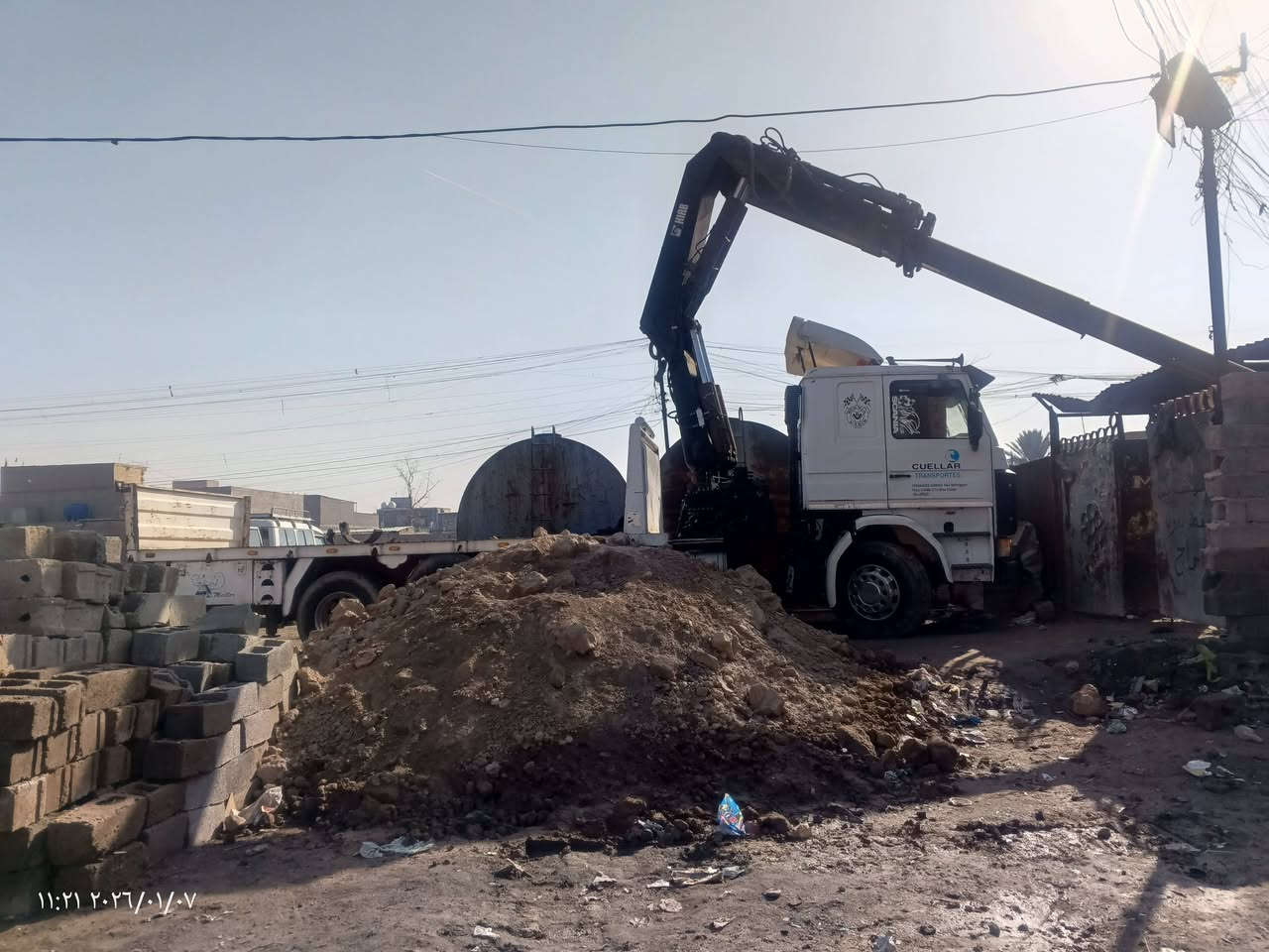 السلام عليكم سكانيا 113كرين 16طن 5سلايت اربع رجلين امامي خلفي  موديل 94 مكينة 113 كير 5*5 تحويل ثاني يوم للا استفسار اتصال على الرقم ***********
