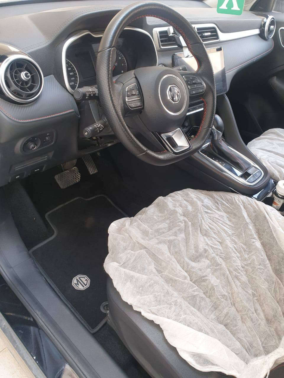 السلام عليكم MGzs للبيع
موديل 2023
فئه كومفورت (بصمه .شاشه .حساس .كامره )

ماشيه 20الف 
 
مكفوله من الحادث 

عليها ضمان 6سنوات او200الف كم 

السعر ،125 وبيها مجال بسيط 

رقم بغداد 
مكانها بغداد 
***********
