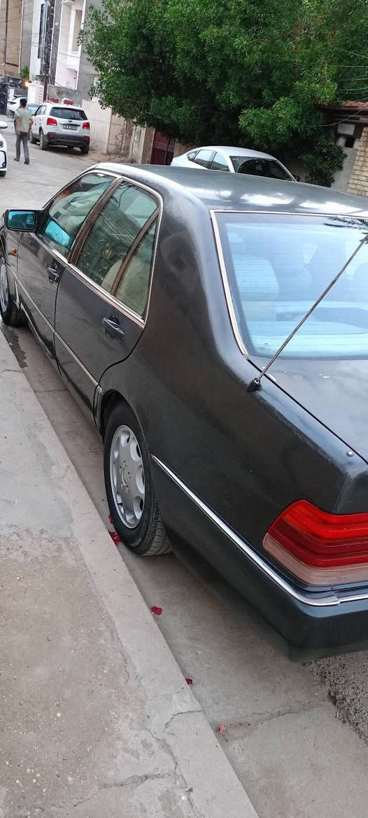 السلام عليكم مارسدس شبح s300 تابوت موديل 92 السياره بأسمي اخوان الي متعجبه السياره خل يعبرالمنشورويصلي على رسول الله والله يطرحلك البركه باحسن منه سعرالسياره 70 ورقه وبيه مجال انشاءالله ***********
