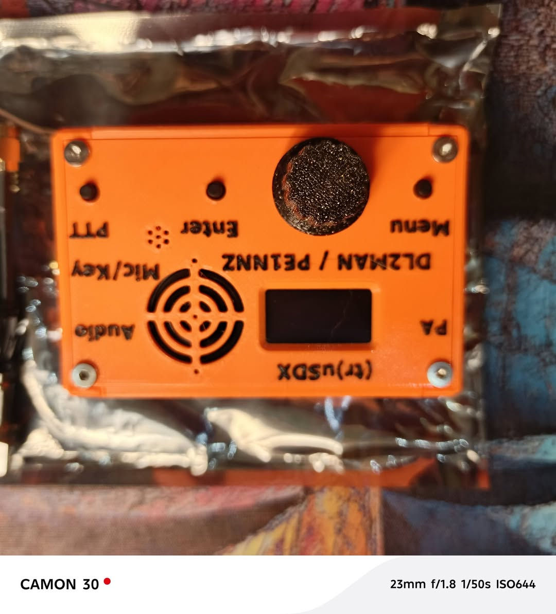 راديو لاسلكي ماعرف جديد  غير مستخدم


**إذا كنت صاحب هذا الإعلان وتريد حذفه لأي سبب، رجاءا أرسل رسالة إلى الدعم الفني**