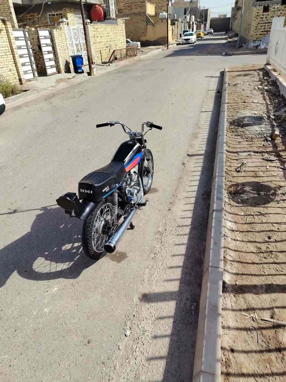 سلام عليكم دراجه للبيع لسلي سعر٦٠٠ وبيه مجال بخدمت شراي هذ رقم ***********
