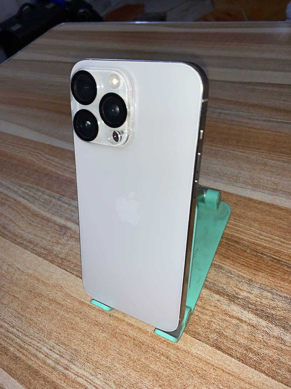 ايفون 15 برو ماكس شرق اوسط AA مع كارتونتة الاصلية تجي تطابقها وتشوف بطاريتة 83 بلادية محدث اخر تحديث مبدل فقط شاشة فقط الباقي بلادي مع كفر من شركة ابل الاصلي وشاشة حماية مضلل من الشركة الاصلية سعره 800  وبيه مجال مكاني كربلاء 
‭0771 692 8479‬  
راسلني وانطيك الموقع🤍 كربلاء, العراق
