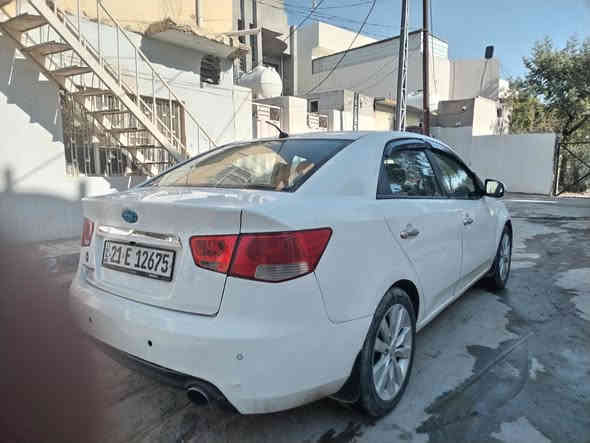 للبيع كيا سيراتو موديل 2013 رقم سليمانيه 
كير 6 نمر

اشاير بالمري
مري شفط
حساسات خلفيه + كامره
تحكمات جهتين + شفتات سرعه
تخم تايرات جديد
منظومه زنون

مكانها ديالى
السعر ٨٩ وبيها مجال
***********
