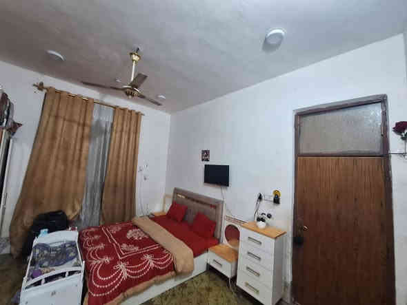 اسعد الله اوقاتكم بكل خير أحبتي
يتوفر دار سكن للبيع 

المساحه لكليه "200 متر 

سند ٢٥ 

استقبال 
غرفه
صاله
مطبخ 
 صحيات 

البيت نقص ارضيه والبخ وبيتونه

بناء  2023

العنوان بابل ابي غرق مقابيل الطاقه الكهربائيه بشارع الوسفيه 
السعر  57 مليون بي مجال شراي 

للاستفسار لاتصال على ***********
جميع الخدمات ماي كهرباء
