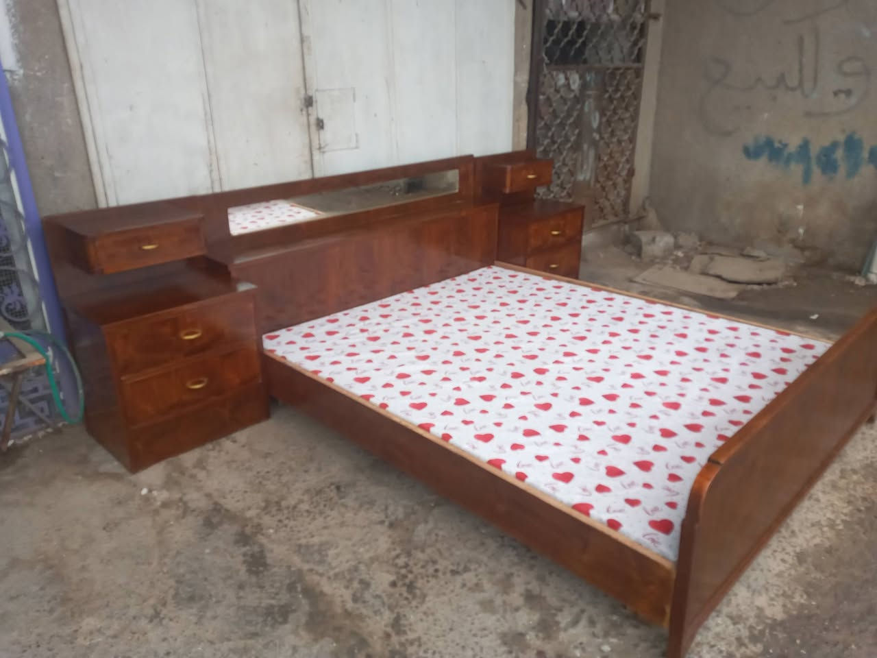 جربايه نفرين صاج تزكام مستعمل طول  الصوميه  مترين عرض متر و65 سم السعر 175 وبيه مجال العنوان بغداد حي الإعلام الشباب نهاية شارع سوق اميمه  صيدلية نور الشباب قرب النادي التجاري  موبايل عراقنا وتساب بي 
*********** 
***********

يوجد توصيل غير مجاني داخل بغداد فقط
