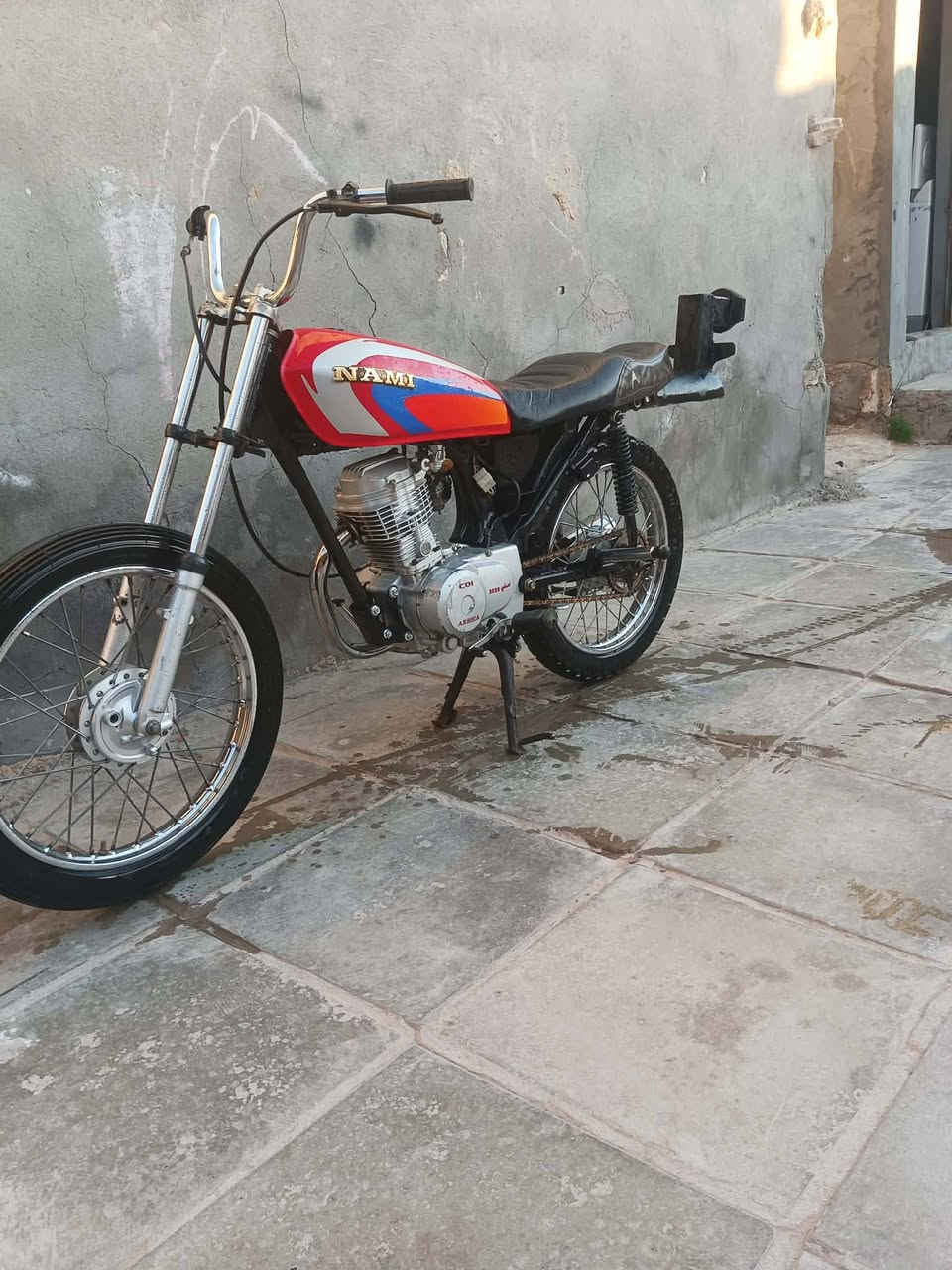 سلام عليكم شباب دراجه البيع اصولي أوراق سكنر مديل ٢٦ سعر ٣٥٠ وبيه مجال حك جيه مكان نجف ابو صخير شراي خابرني *********** ما متواجد على فيس
