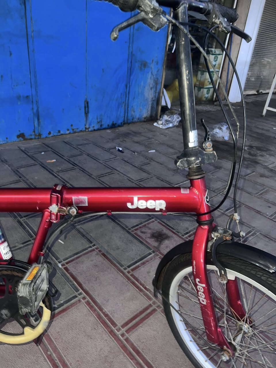 سلام عليكم بايسكل حجم عشرين النوع جيب بايسكل يطبك مال باله جديد رقم الهاتف:*********** السعر خاص
