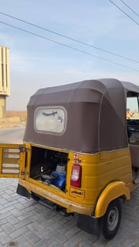 للبيع موديل 2019 بسمي أرقام انكليزي وهزه السعر 6وبيها مجال هاذ رقمي 07...