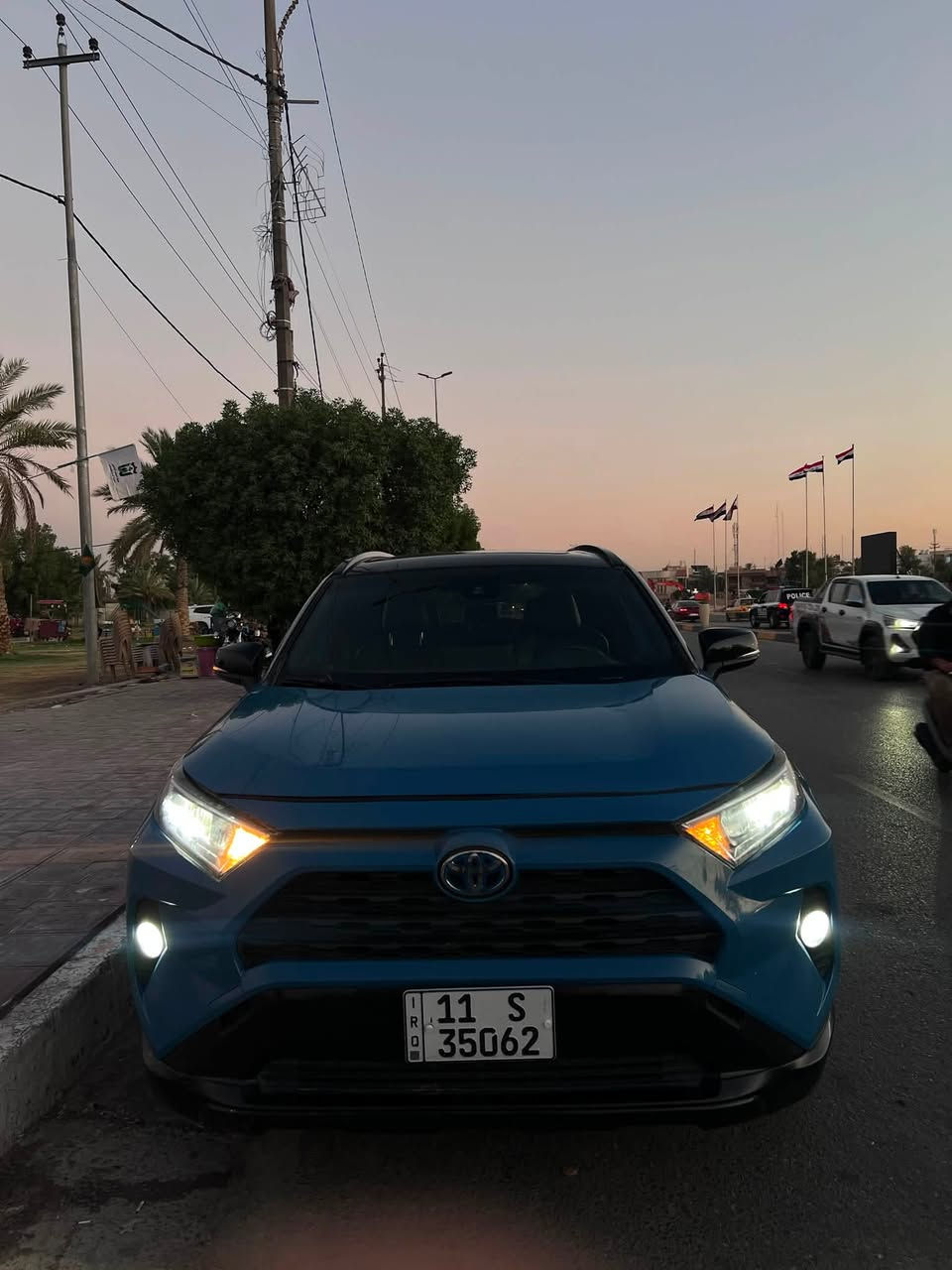 راف فور ٢٠٢٢ هايبرد xse
تبريد قطعتين 

فتحه سقف 

جنطه كهرباء 

كشن كهرباء 

بصمة 

حساسات 

كاميرة خلفية 

تدفئة مقاعد

٣ وضعيات قياده 

تحكم ستيرن

اندرويد اوتو وكاربلاي

اوتو بارك 

تبريد خلفي

وبعد بيها مواصفات 

ضربتها جاملغ امامي 

ماشية ٧٧ الف 

السعر ٢٢٥ وبيها مجال 

السيارة باسمي

التواصل على الرقم 

***********
