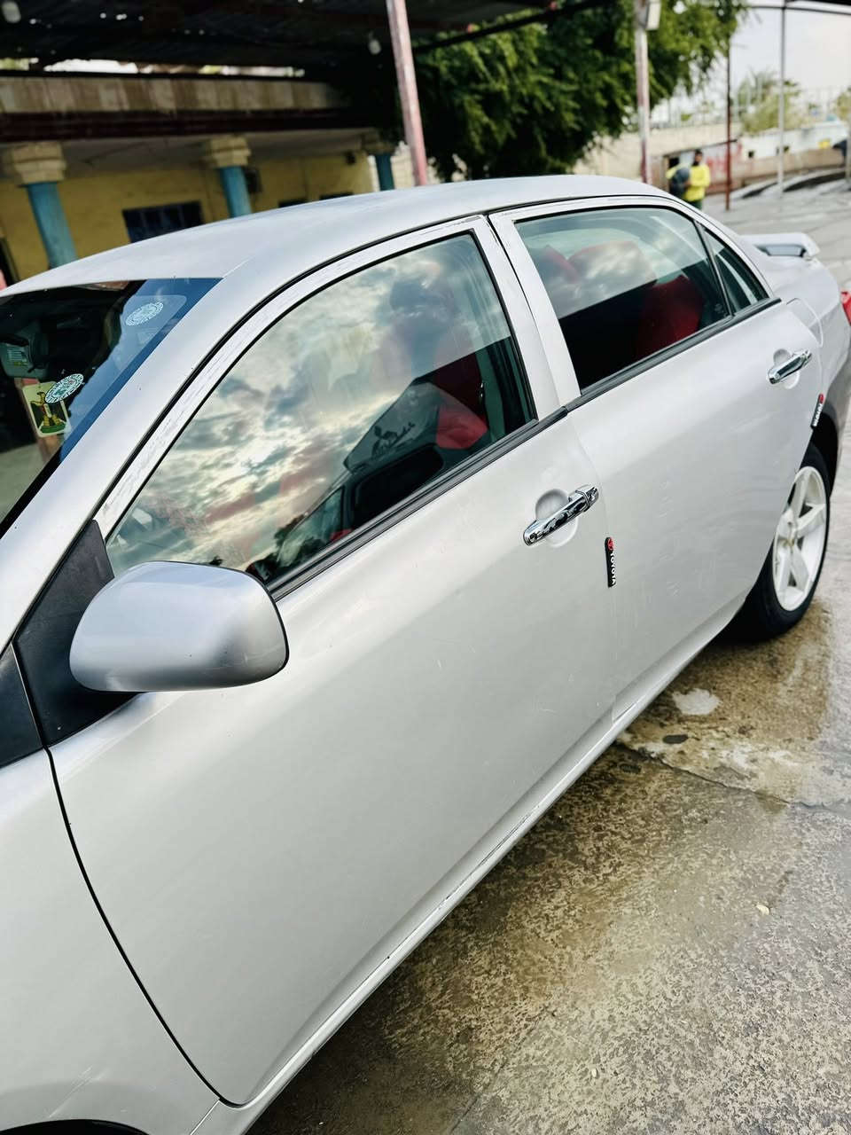 كورلا 2010 امريكي سيارة بيها قطعتين بنيد مرشوش وجاملغ امامي مبدل سيارة رقم اربيل انكليزي بأسمي تحويل مباشر مكفولة گير ومحرك الضرر مالتها بس ذكرتة بدون دواخل المكان صلاح الدين رقمي ‭0782 481 5450‬
