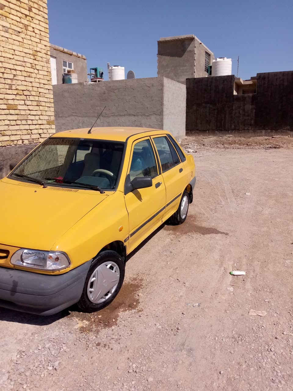 سلام عليكم سياره سايبه نضيفه موديل 9رقم بغداد مكانه كوت راعيه موجودالهيه مصفره سنويه ل28سعره23 بيه مجال حك جيتك  ***********
