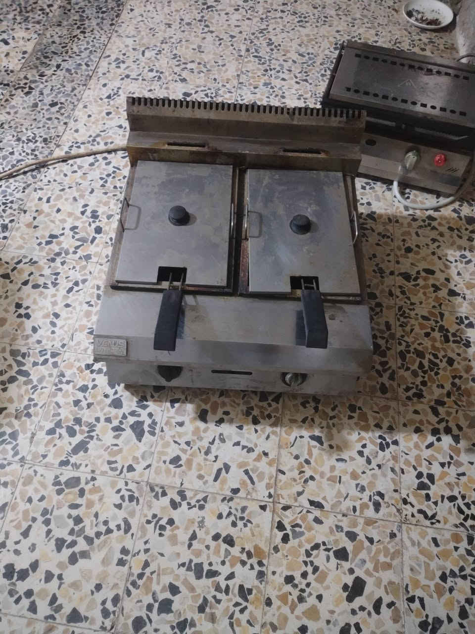 كابسه مال صاج معا كلايه مال فنكر للبيع


**إذا كنت صاحب هذا الإعلان وتريد حذفه لأي سبب، رجاءا أرسل رسالة إلى الدعم الفني**